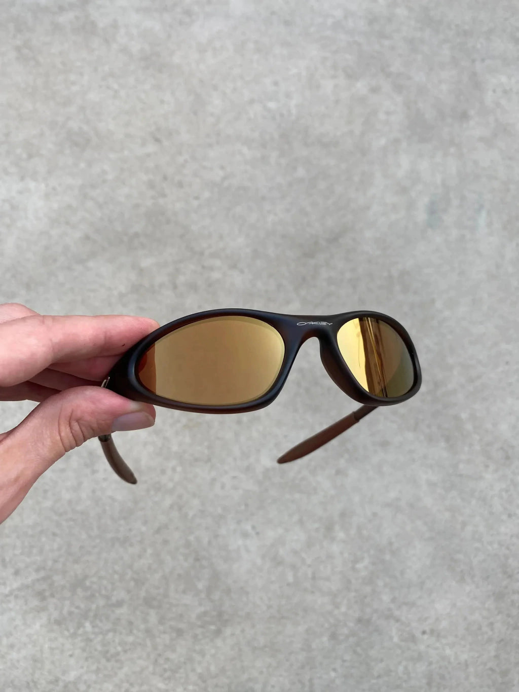 Minute Brown - Lentes Gold Cafe
