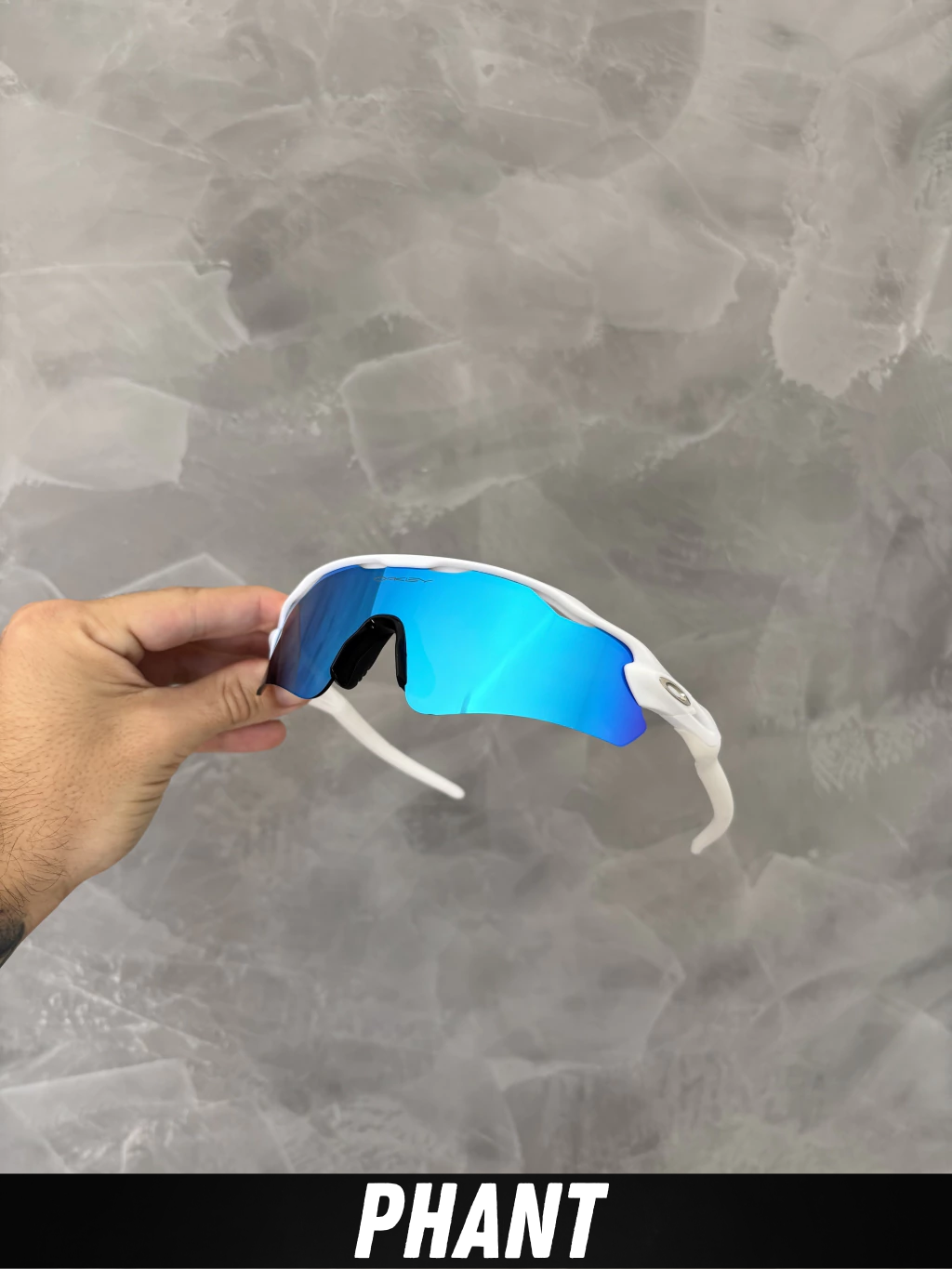 Radar White - Lente Blue Ice