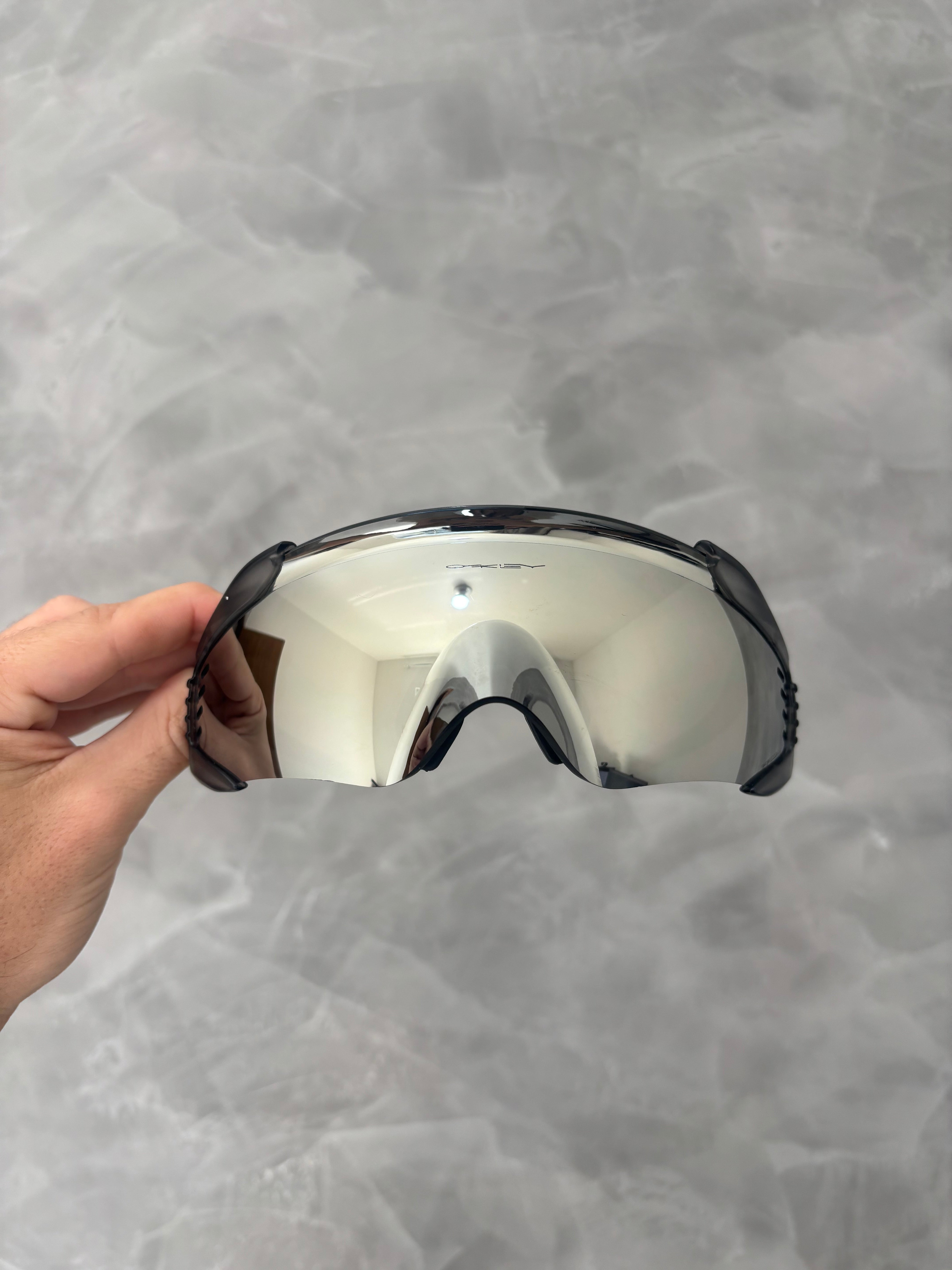 Velo Kato - Lente Liquid Metal